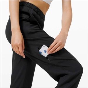 Lululemon Essential Affinity Jogger NWOT SIZE 4